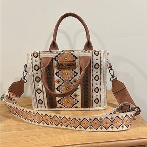 Wrangler Women's Multicolor Patterned Bag